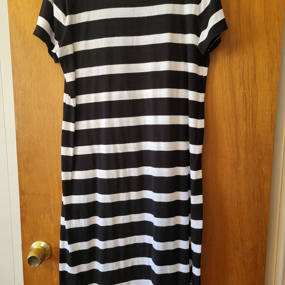 Time and Tru Black and White Striped Dress - Picture 2 of 3